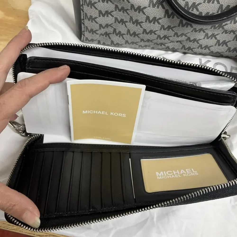 Michael Kors Mercer Signature Medium Duffle Bag/purse W Wallet in Black/Grey NWT